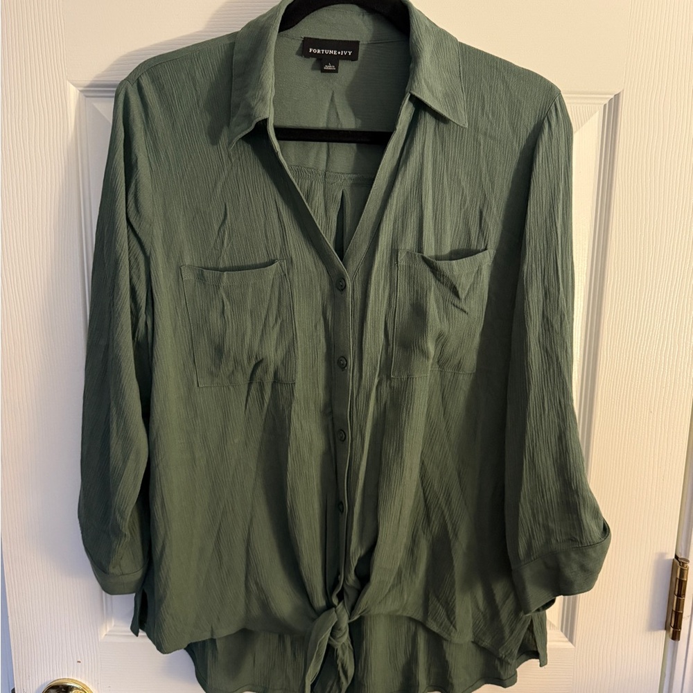 Fortune + Ivy Olive Green Button-Down Tie-Front Shirt